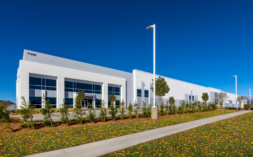 11260CedarAve_Bloomington_California.jpg