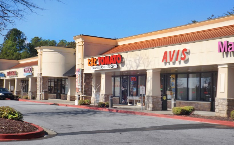 Uber Capital Secures $8M Refinancing for Windy Hill Village Shopping Center