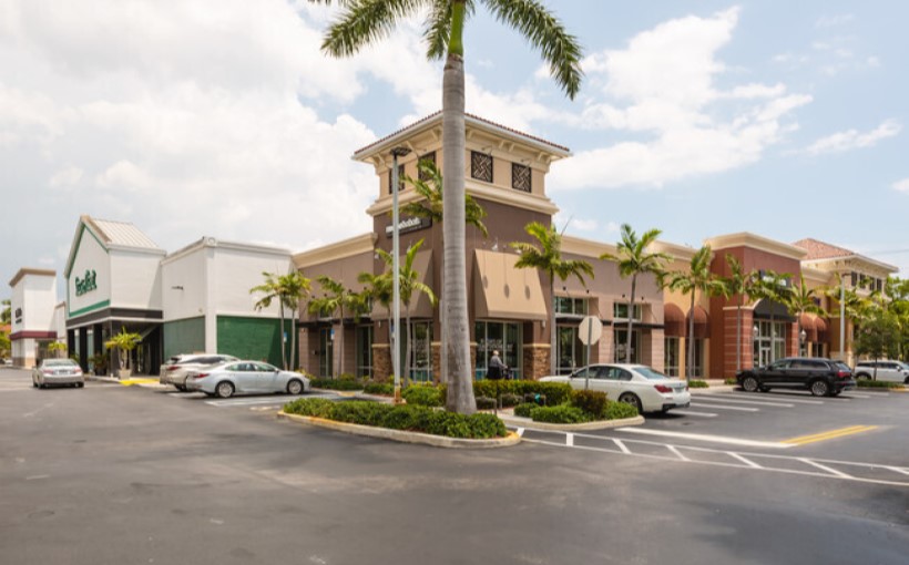 Connect-Media-Aventura-Retail-FLA.jpg