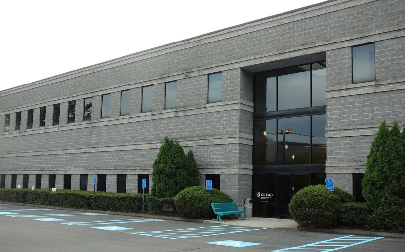 Colliers Secures $10M Refinancing for Connecticut Flex Portfolio