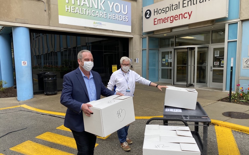 Connect-Media-Chicago-@Properties-donation-to-St-Josephs.jpg