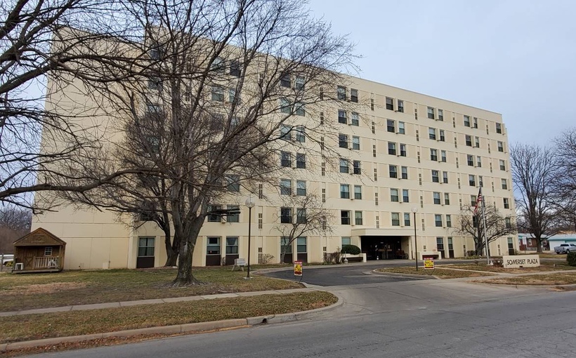 Connect-Media-Chicago-Somerset-Plaza-Tower-Wichita.jpg