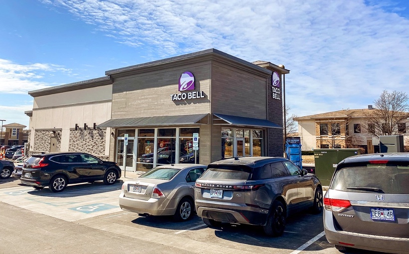 Connect-Media-Chicago_Taco-Bell_Lees-Summit_MO.jpg