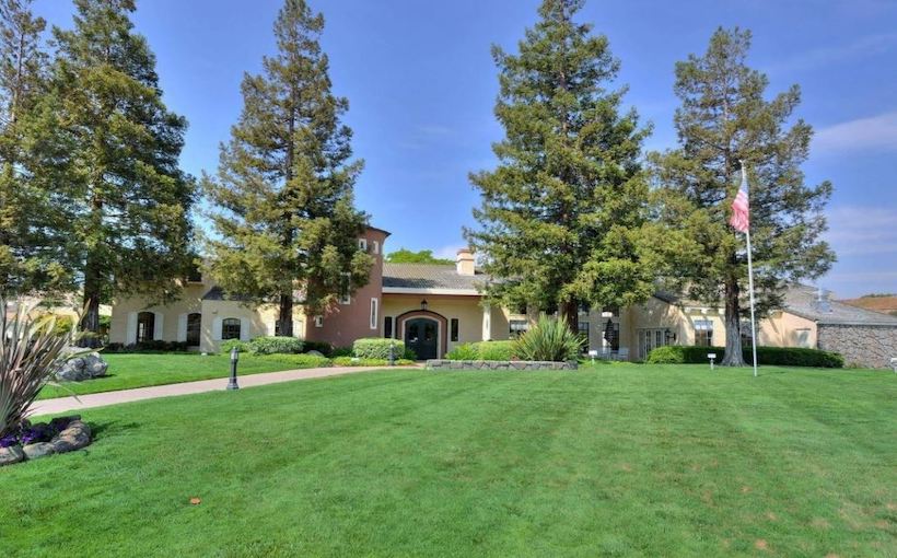 Connect-Media-Greystone-Chateau-La-Salle-San-Jose.jpg