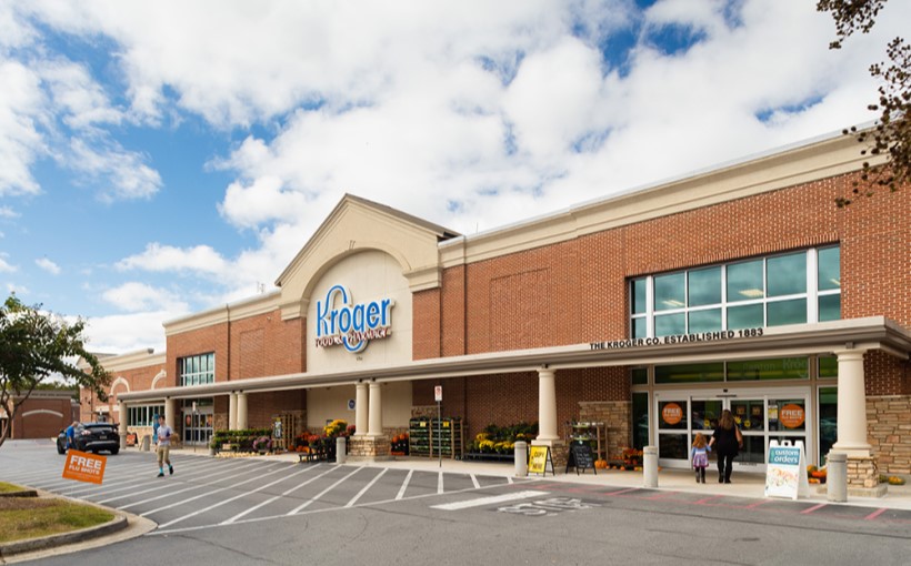 JLL Arranges $19M Sale of Grocery-Anchored Retail Center in Canton