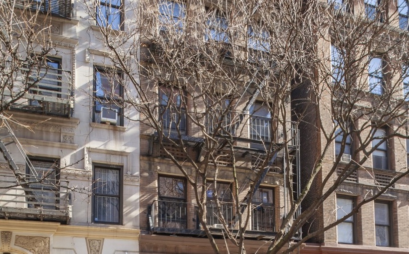 Connect-Media-New-York-203-West-80th-Street-Facade-1.jpg