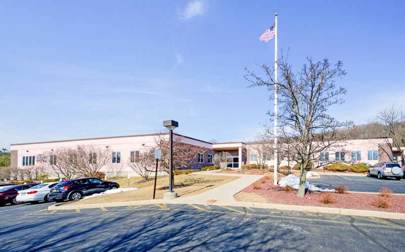 Connect-Media-New-York-25-Hemlock-Drive-Congers-NYo.jpg
