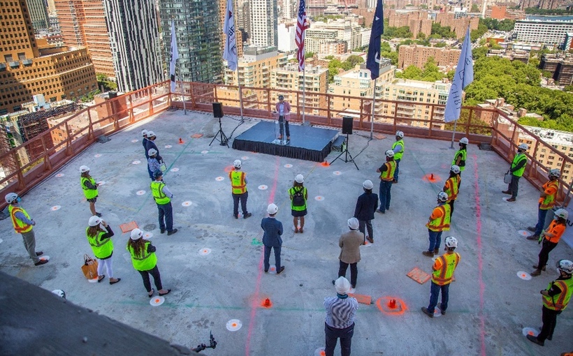Connect-Media-New-York-RXR_Willoughby_Brooklyn_toppingout.jpg