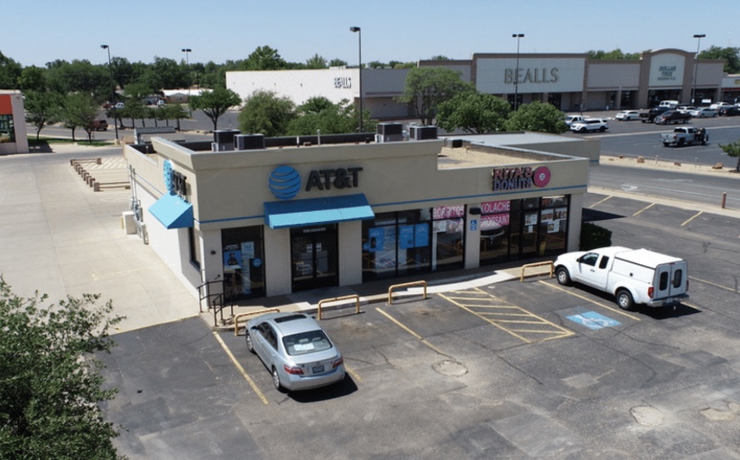 Dual-Tenant Lubbock Retail Trades in 1031 Exchange