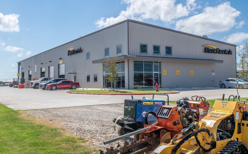 Triple-Net Fort Worth Warehouse Goes to CA Investor