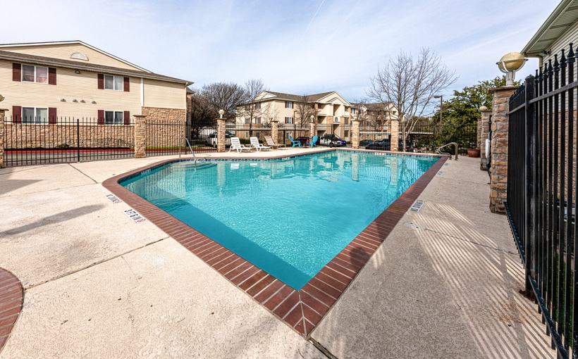Langdon Street Snaps Up Round Rock Apartments