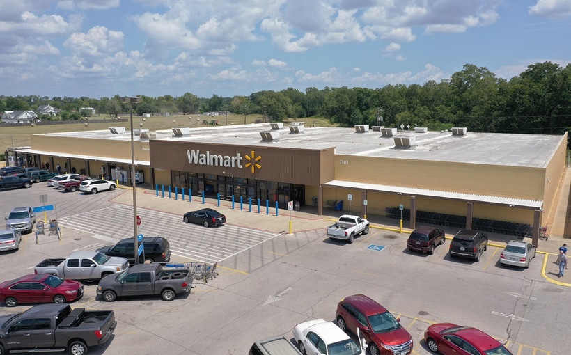 Walmart Trades in Southeast TX to Private Buyer