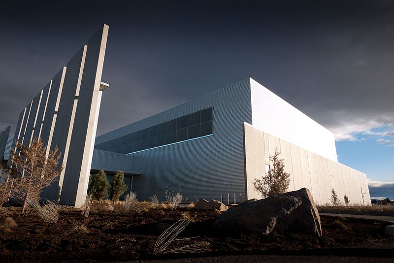 Apple and Facebook’s Big Data Centers Change Cowtown Culture