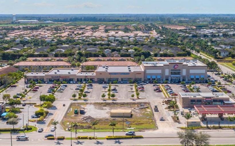 Fla-Crystal-Lake-Shopping-Center.jpg