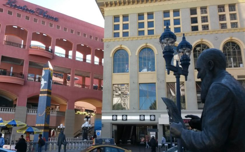 Horton-Plaza-_-San-Diego-Union-Tribune-_-San-Deigo-_-California.jpg