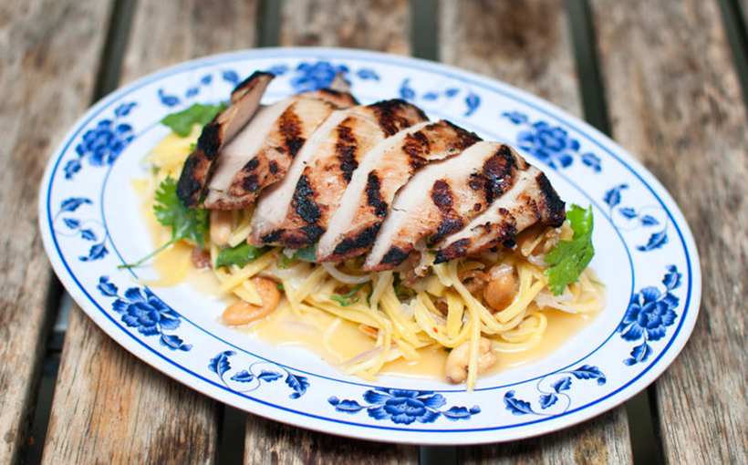Pig-and-Khao.jpg