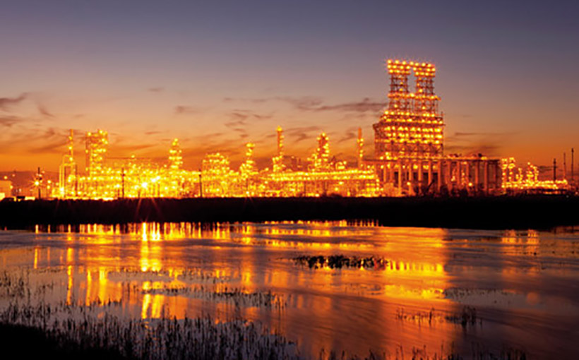 Saudi Arabia Nabs America’s Largest Oil Refinery