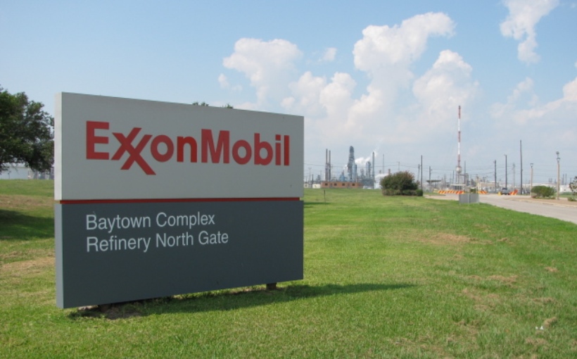 TX-TOP-STORY-ExxonMobil-Sign.jpg