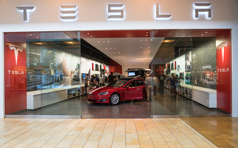 Tesla on Showroom Closures: Never Mind
