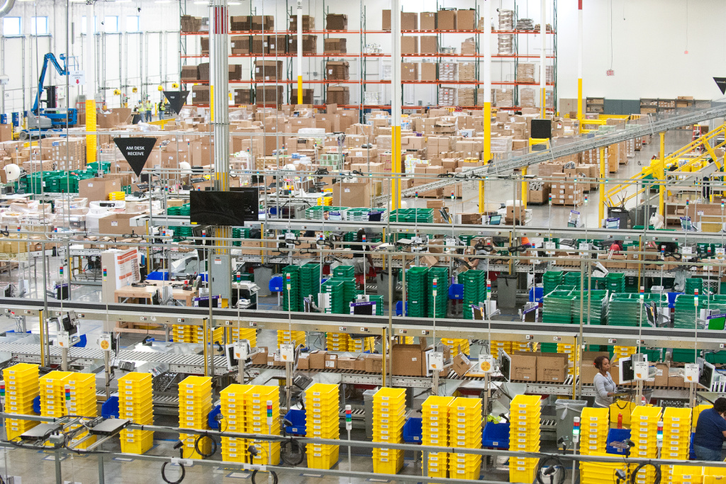 amazon_warehouse_interior.jpg