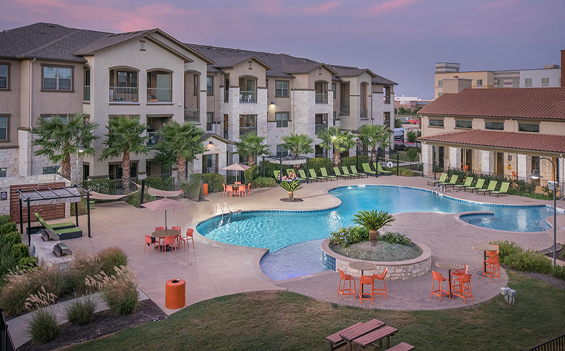 Carrington Oaks Sells to Olympus Properties
