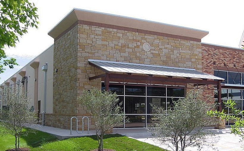 Retail Solutions Negotiates Austin-Area Leases