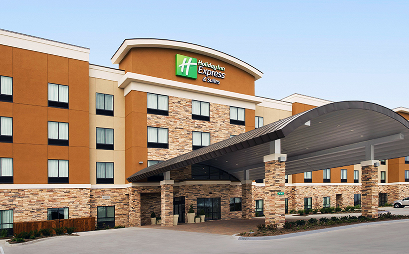Civitas Capital Takes Possession of Holiday Inn Express