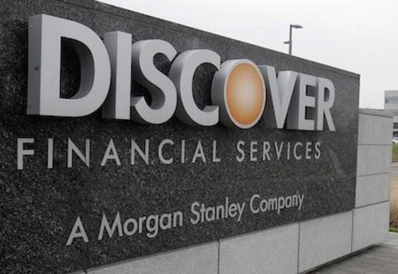 discover_financial_sign.jpg