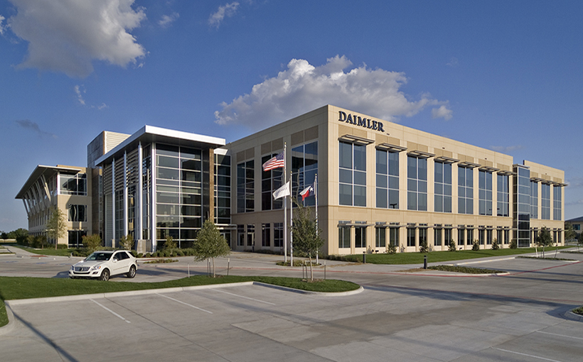 Mercedes-Benz Signs 200K-SF, BTS Lease