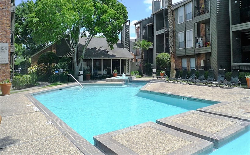 JV Ends 3-Year Hold, Unloads Huntington Glen Apartments