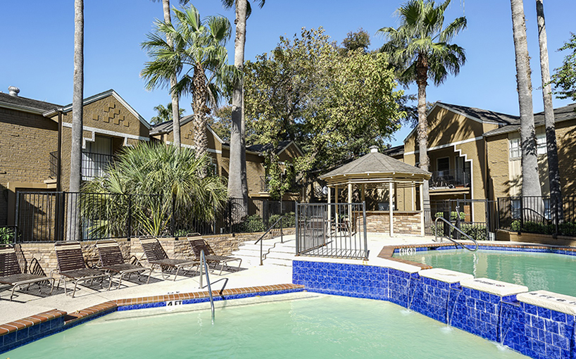 Westmount Realty Disposes of 362-Unit Beverly Palms