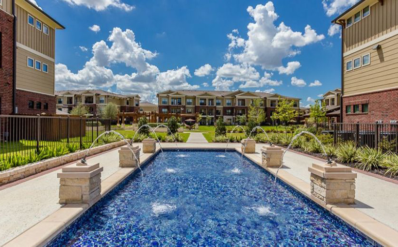 $36M Bridge Loan Helps Buy Parkside Place Apartments
