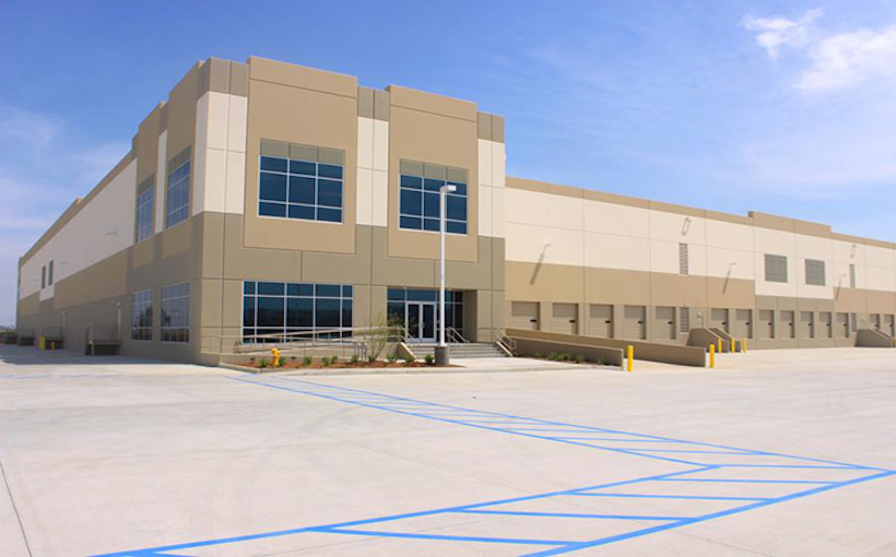 ieMeridian-Dist.-Ctr-II_riverside.jpg