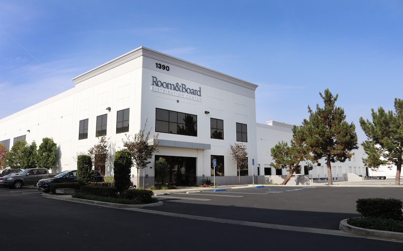 la_1390-Storm-Parkway_torrance.jpg