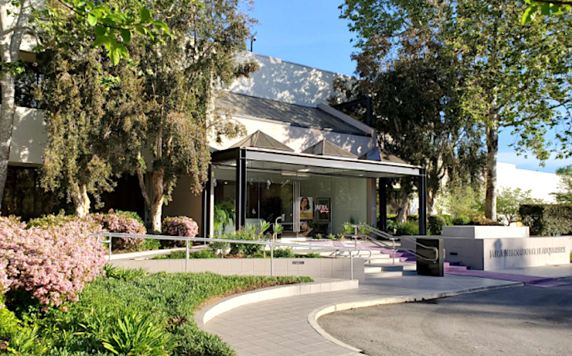 la_2451-Townsgate-Road_westlake.png