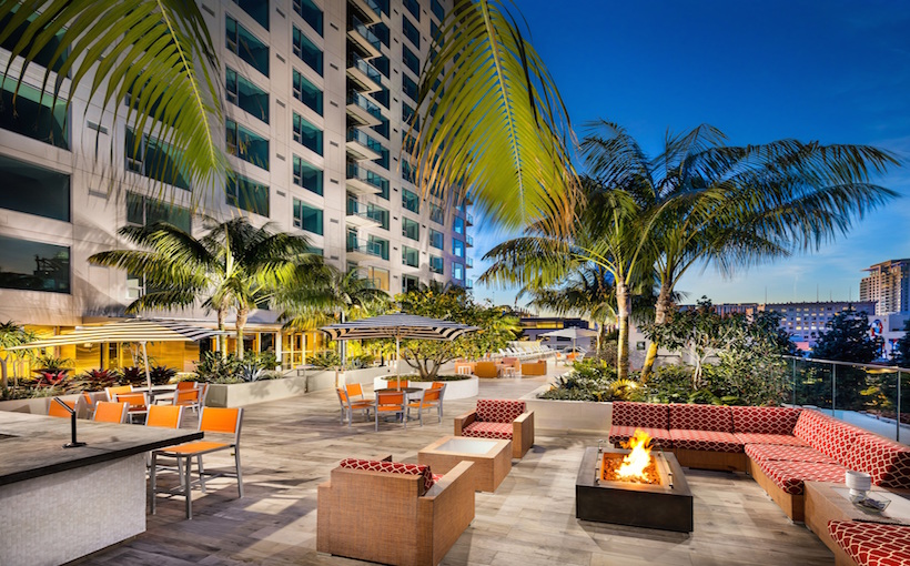 la_TEN50_pool_deckPhoto-Credit-Trumark-Urban.jpg