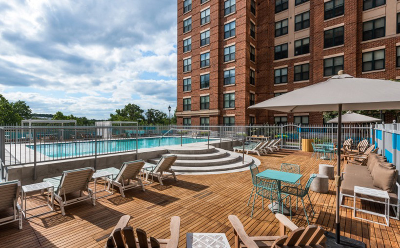 1,573-Bed University View Sells for $235M