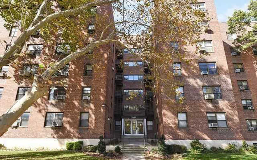 ne_213-0575thave_baysideNY.jpg