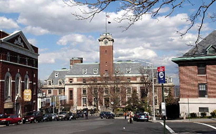 ne_statenislandboroughhall.jpg