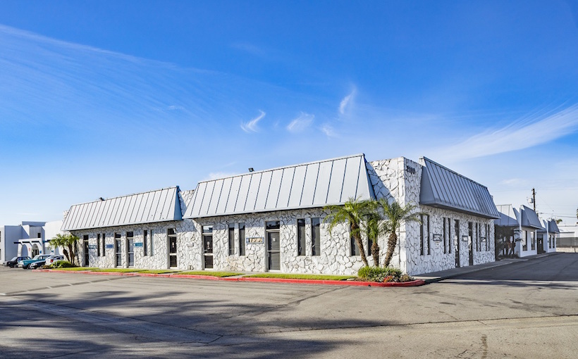 oC-North_Stadium_Bus_Park-anaheim.jpg