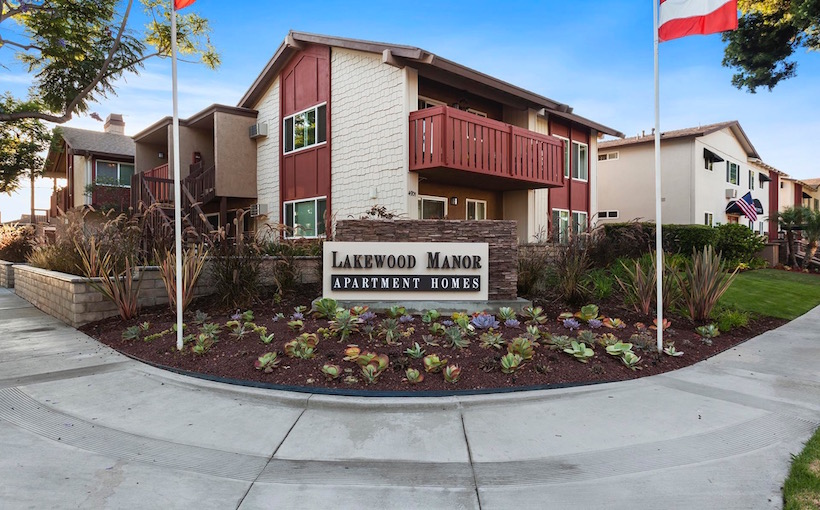 oc_lakewoodmanor_northmarq.jpeg