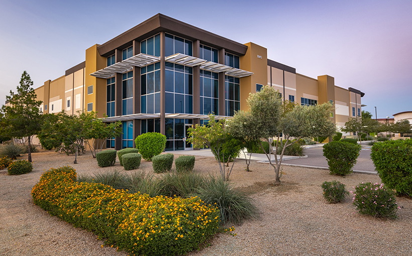Corporate and Commercial Photographer for Worldwide Assignments