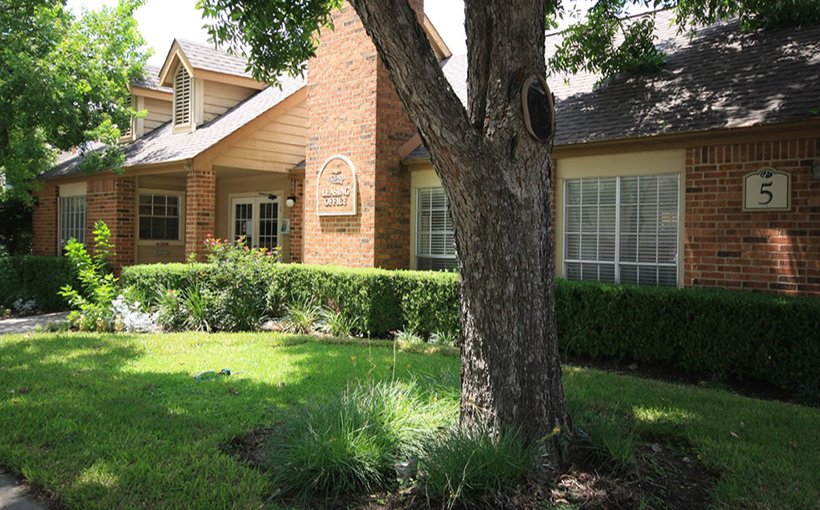 Austin Investor Acquires 170-Unit Victorian Village