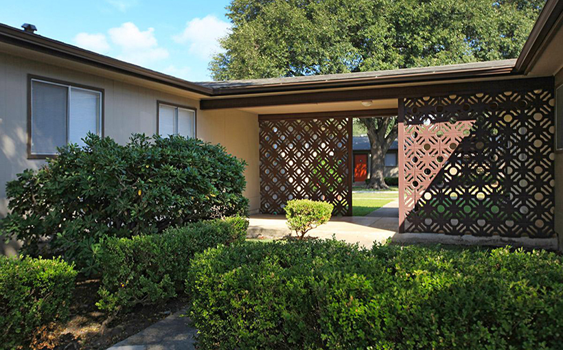 202-Unit Parker Apartments Trades Hands