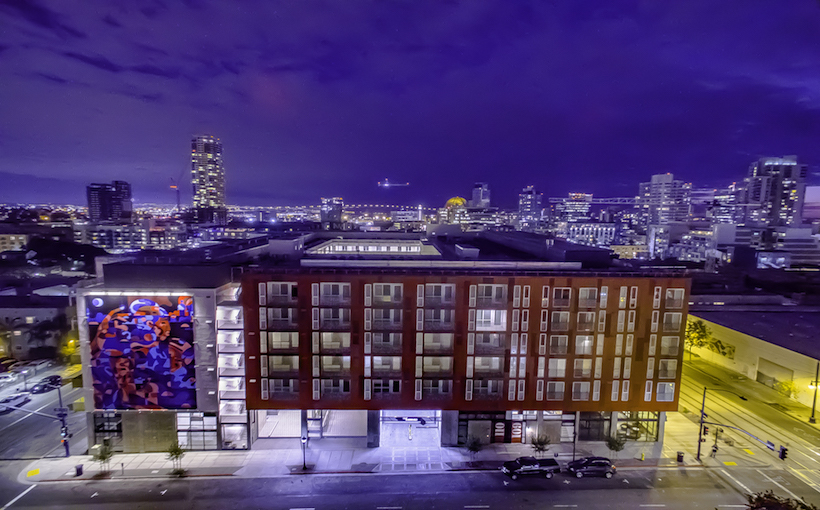 sd_IDEA1-evening-w-art-002.jpg