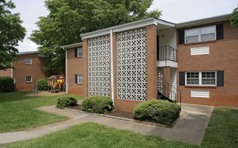 se_1010oakgroverd_winston-salemNC.jpg