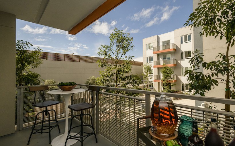 sf-SaresRegisFlats_sunnyvale.jpg