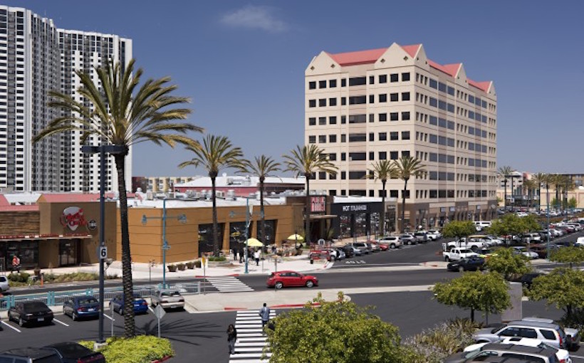 sf_Emeryvillepublicmarket_exterior.jpg