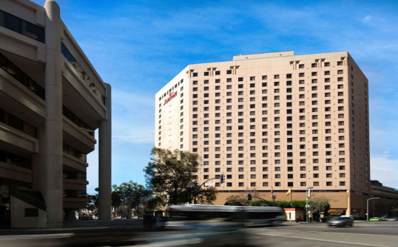 sf_oaklandmarriott_oakland.jpg