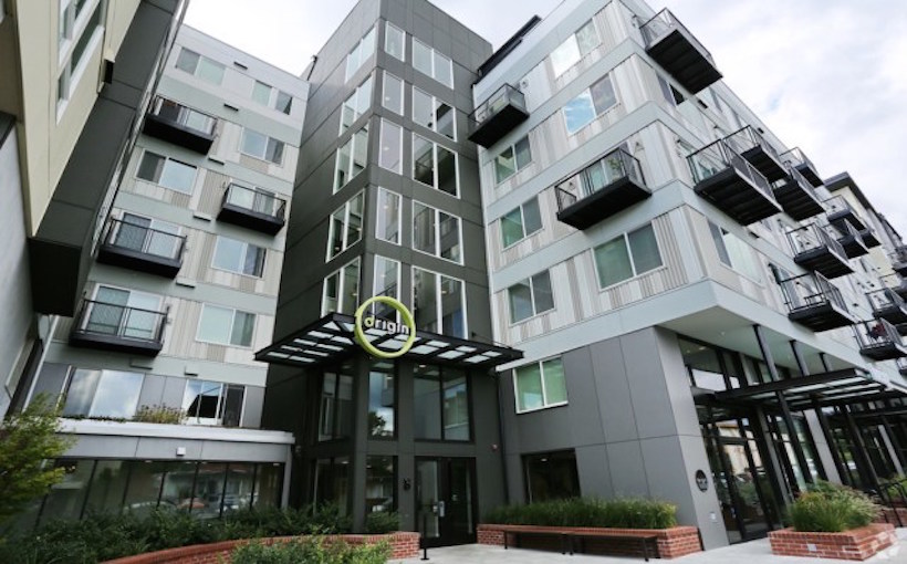 west_12311-32nd-Avenue-NE_seattle.jpg